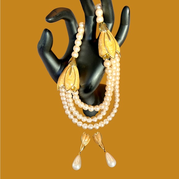 Vintage Faux Pink Pearls 3 Strand Necklace Earrings Set Art Nouveau Style - Picture 4 of 13